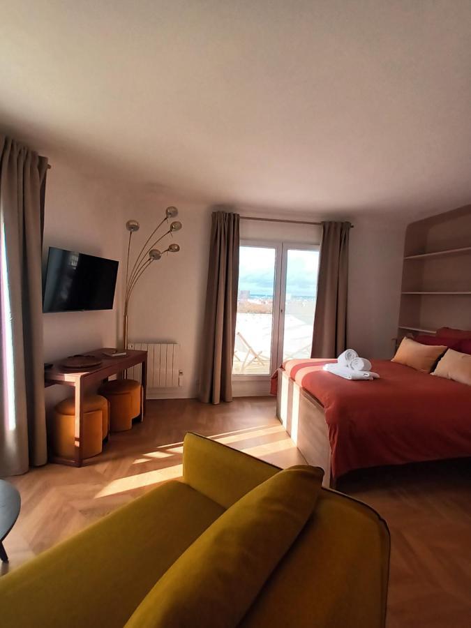 Paris Balcony Top Floor Room 외부 사진